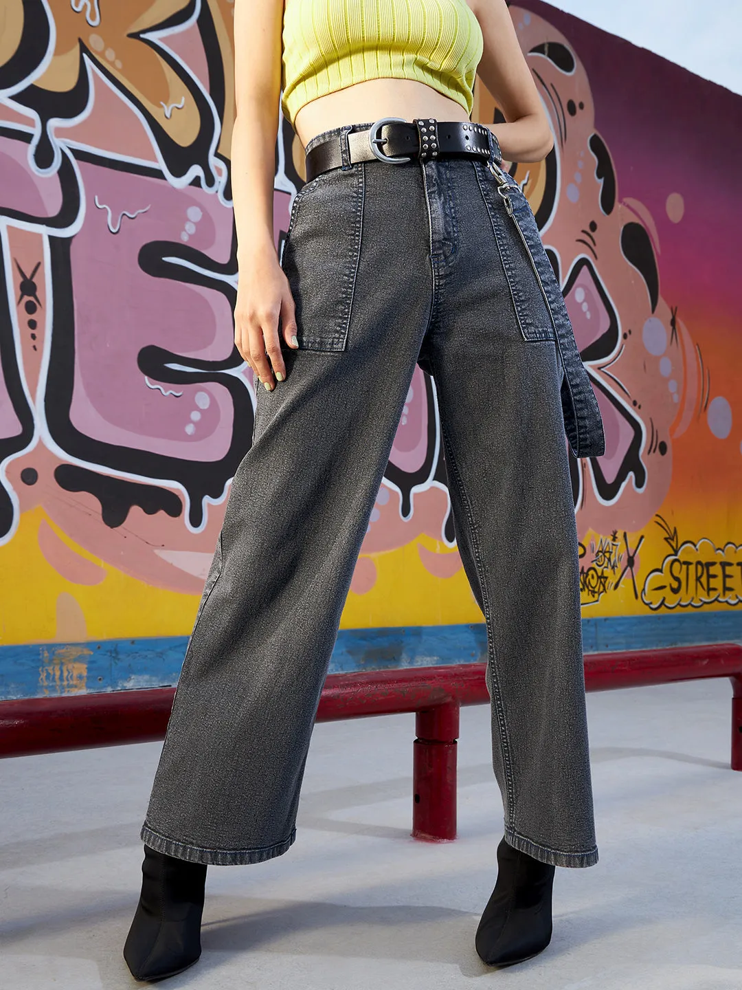 Girls Black Acid Wash Side Hanging Belt Loop Straight Jeans