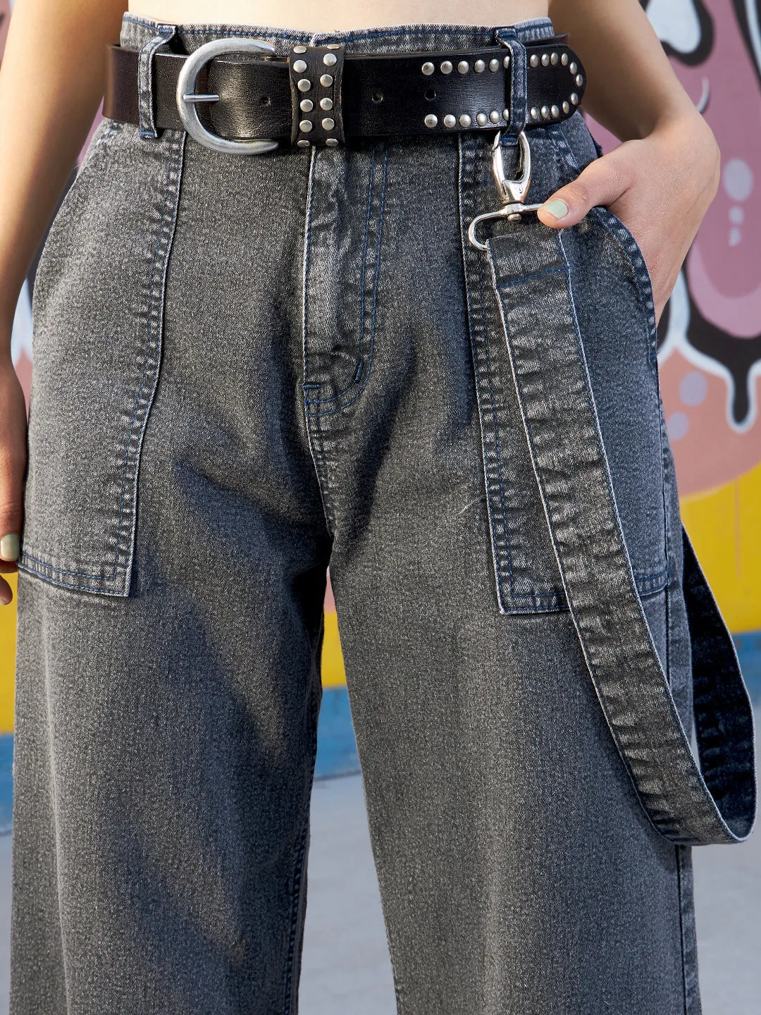 Girls Black Acid Wash Side Hanging Belt Loop Straight Jeans